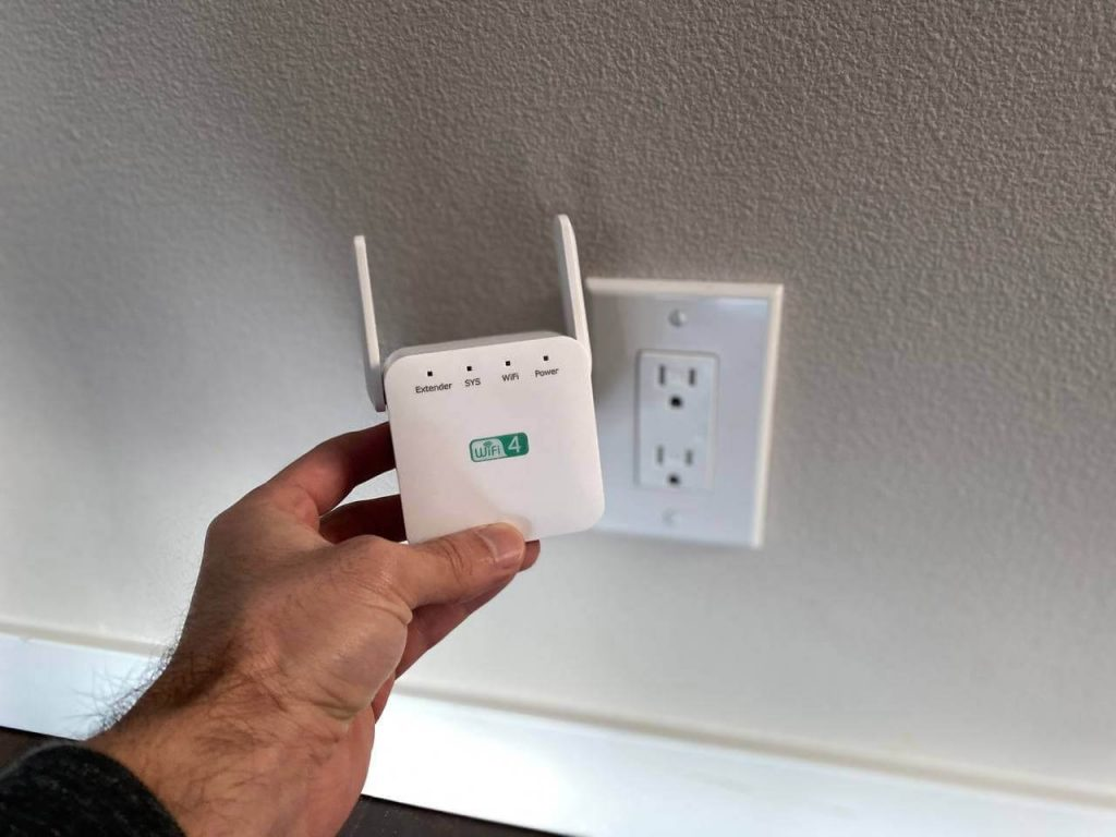 Testing the Rextender WiFi Extender in a 3-floor House